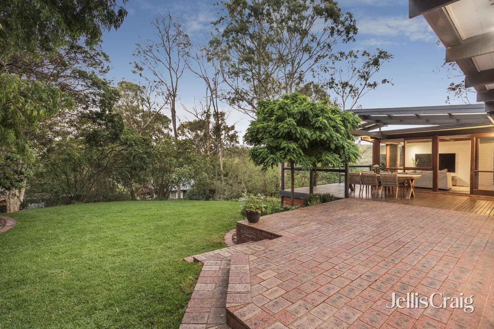 8 Jelbart Court, Eltham, Eltham - Image 1