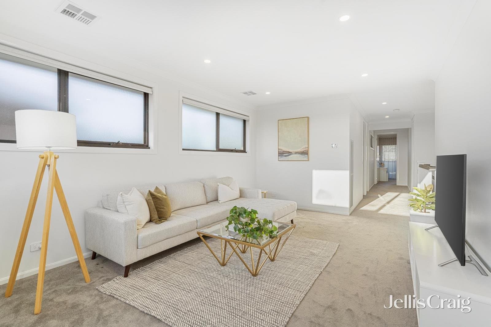 6 Salvana Avenue, Mitcham, Mitcham - Thumbnail 8