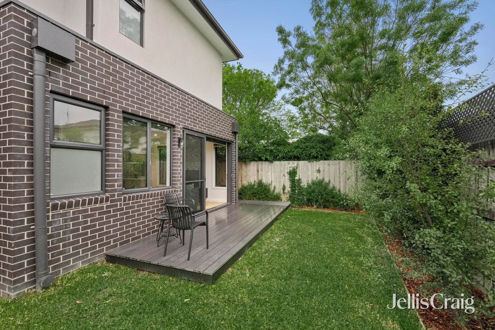 2/10 Churchill Road, Croydon, Croydon - Image 1