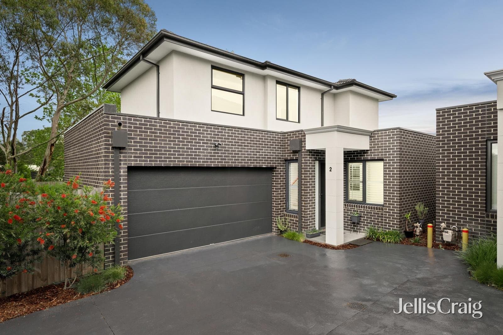 2/10 Churchill Road, Croydon, Croydon - Thumbnail 2