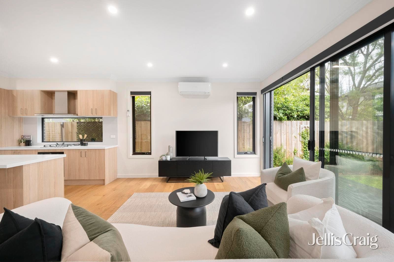 2/10 Churchill Road, Croydon, Croydon - Thumbnail 5