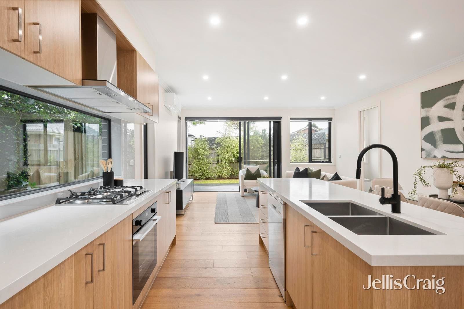 2/10 Churchill Road, Croydon, Croydon - Thumbnail 6