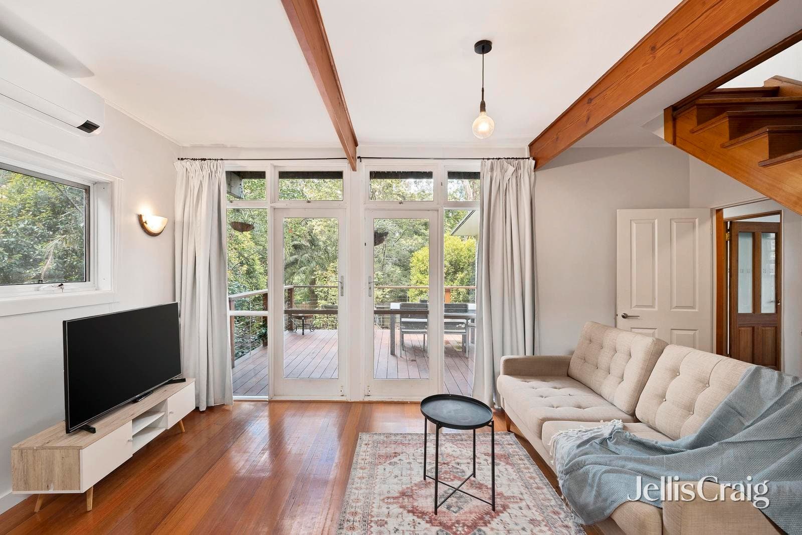 16 Croydon Way, Croydon, Croydon - Thumbnail 4