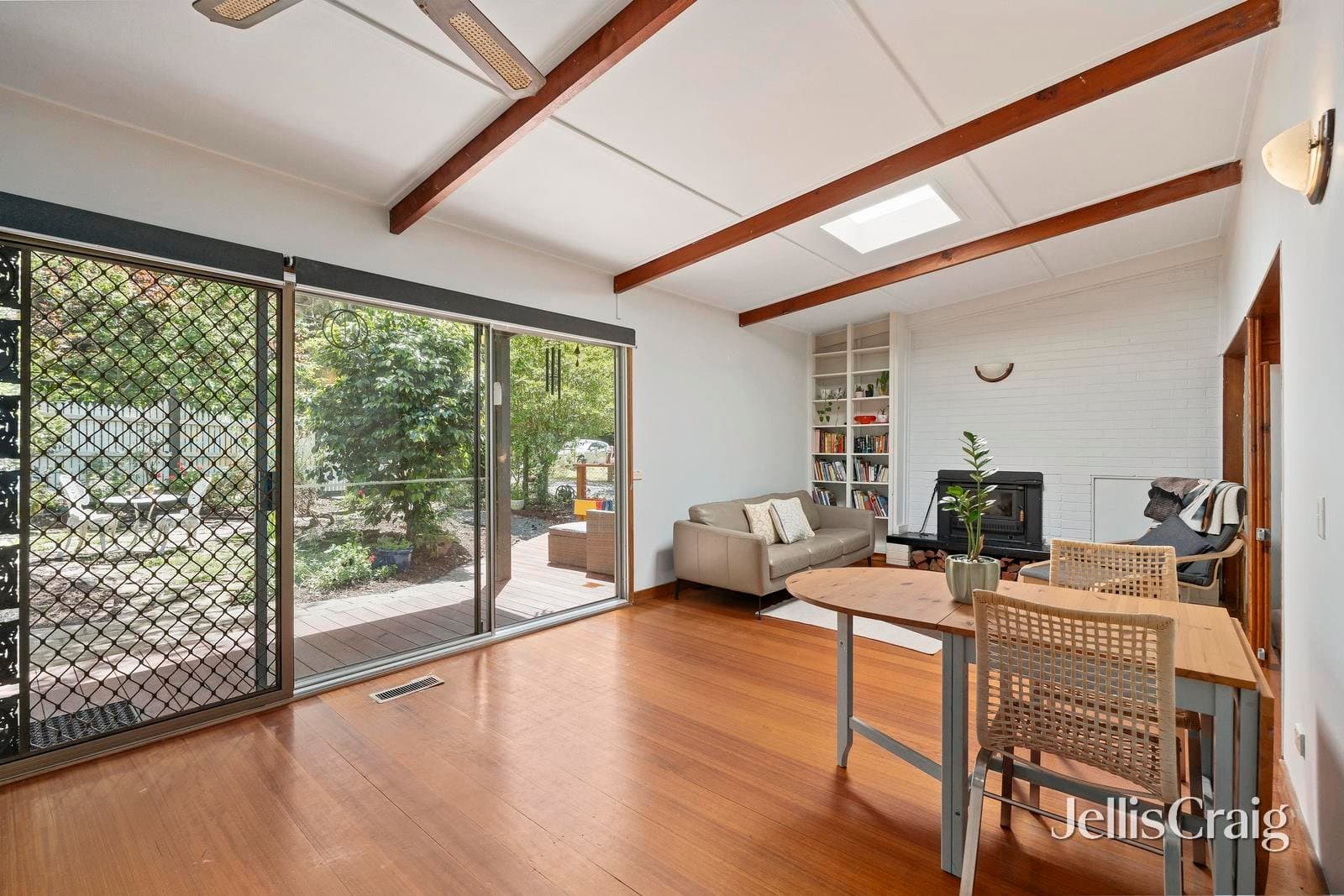 16 Croydon Way, Croydon, Croydon - Thumbnail 6