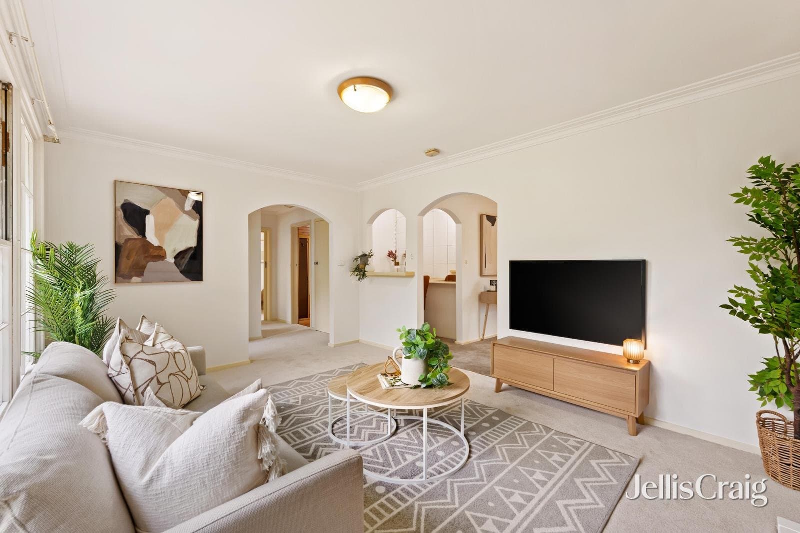 43 Ballantyne Crescent, Kilsyth, Kilsyth - Thumbnail 4