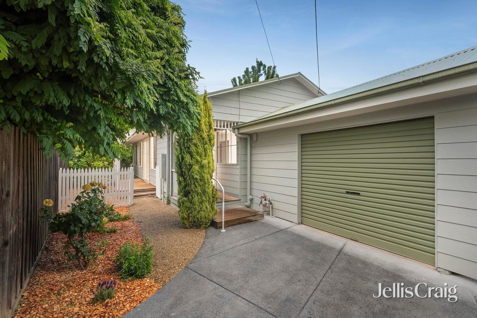 25B Holland Road, Ringwood East, Ringwood East - Thumbnail 2