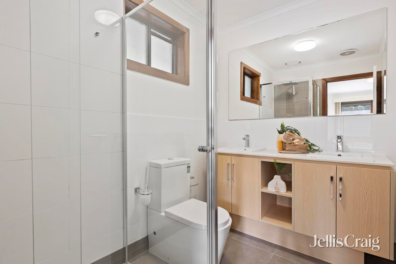 28 Hawkins Road, Montrose, Montrose - Thumbnail 7