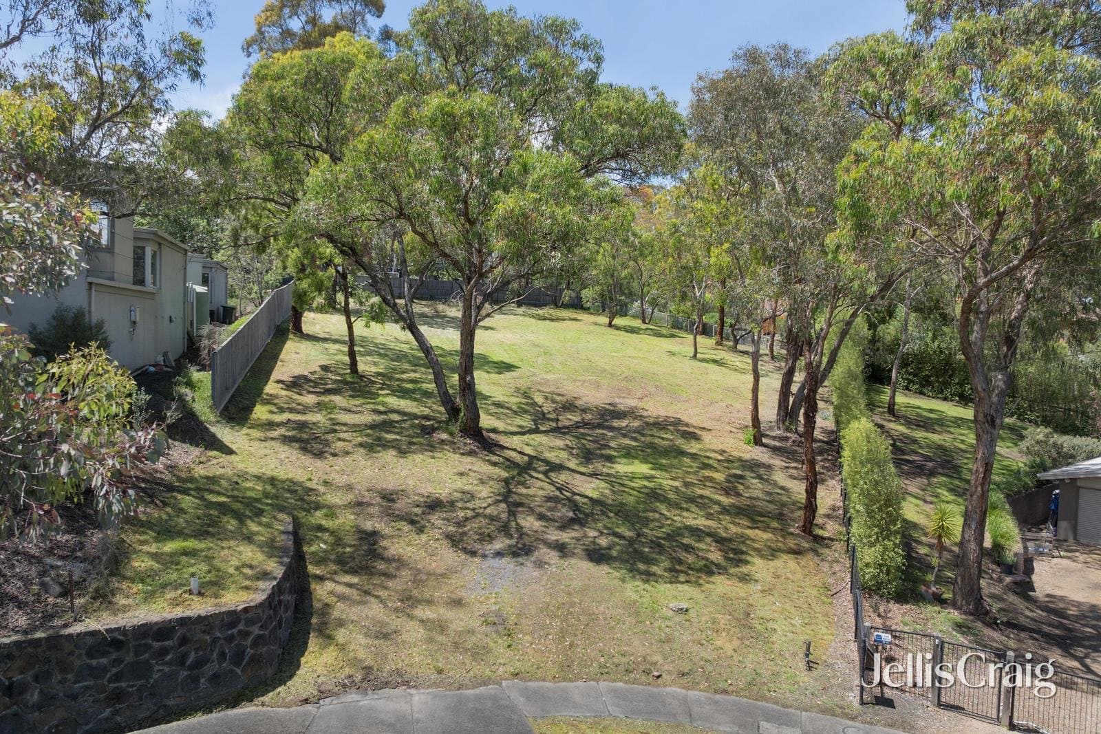9 Mirtilga Place, Eltham, Eltham - Thumbnail 2