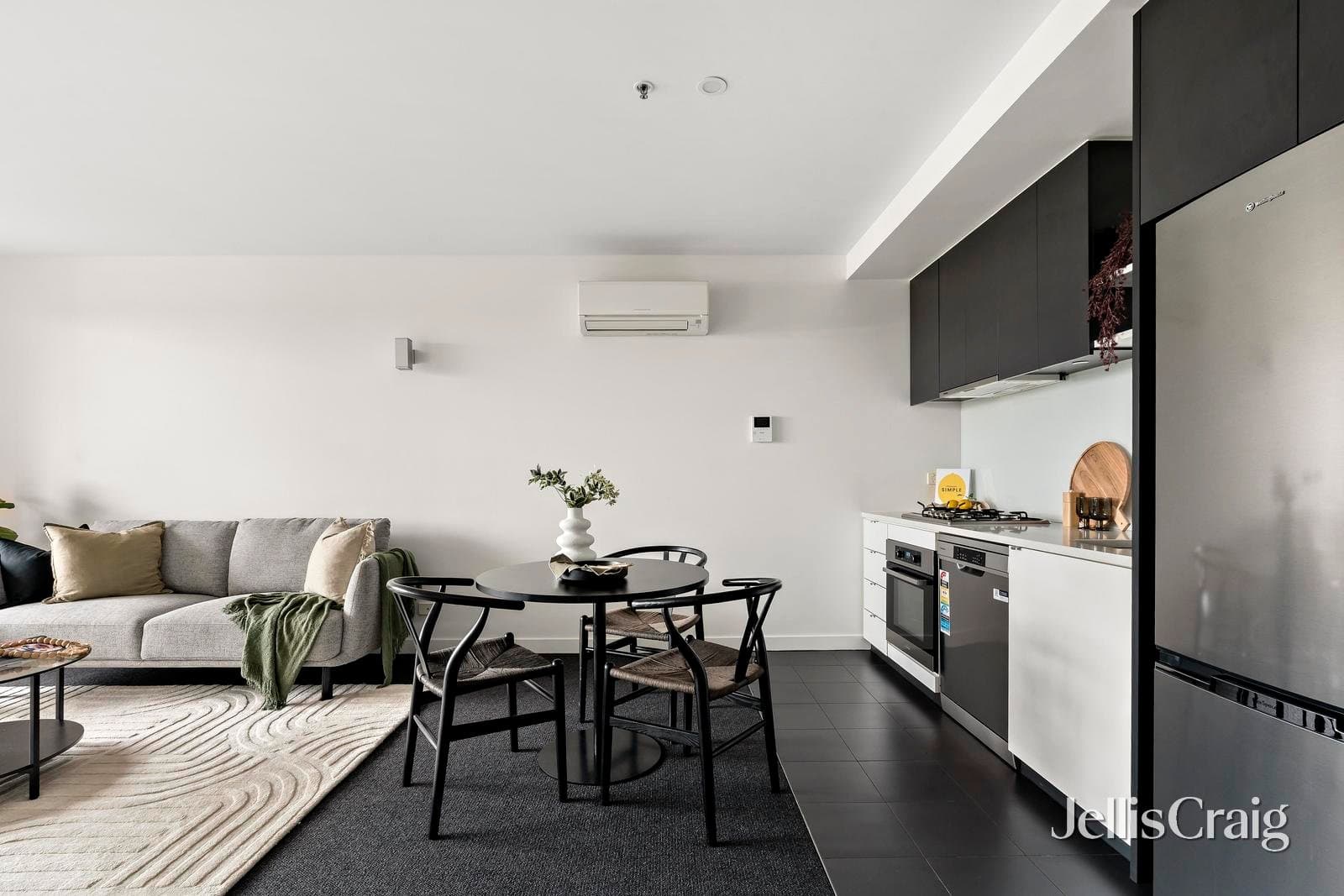 209/55 Collins Street, Essendon, Essendon - Thumbnail 4