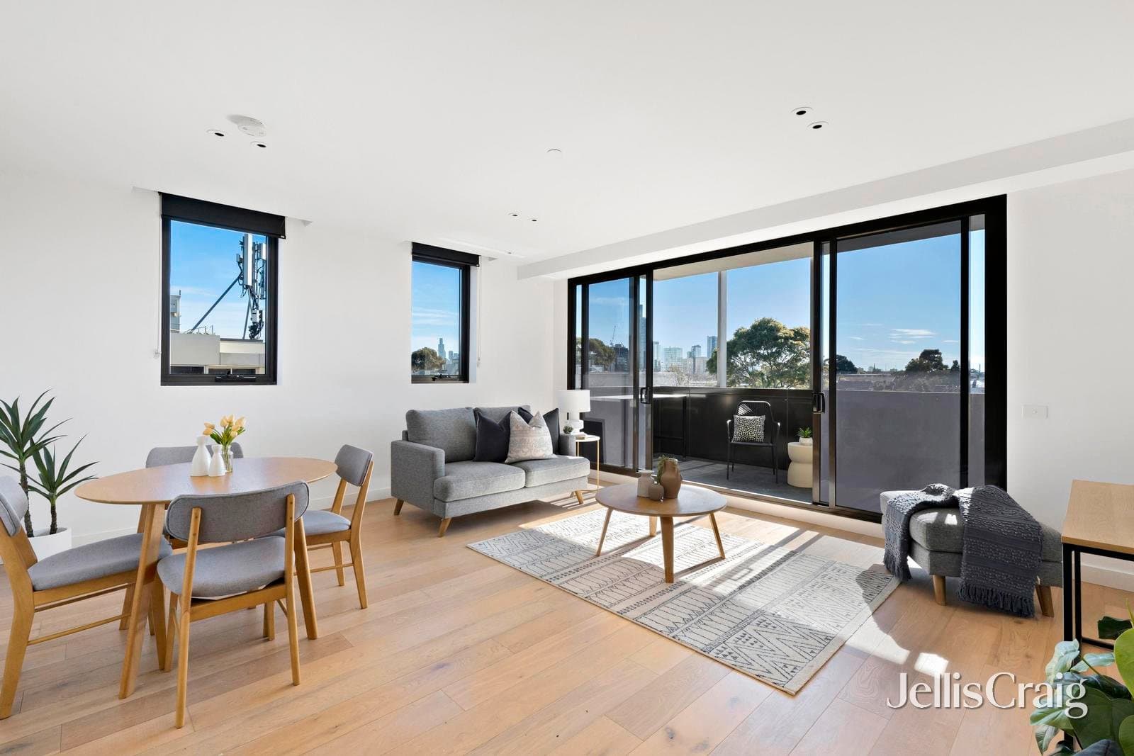 220/2 Hobson Street, South Yarra, South Yarra - Thumbnail 2