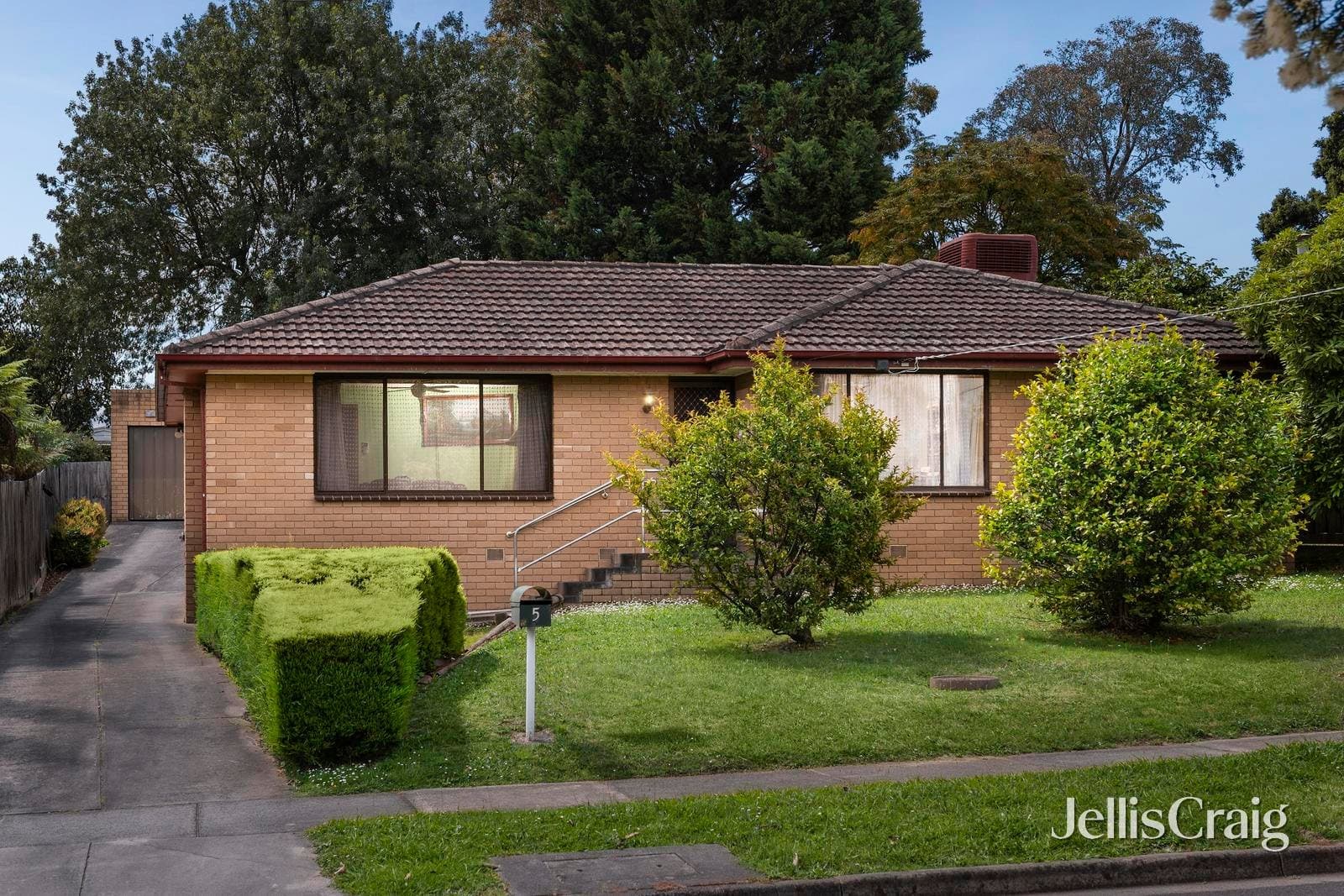 5 Melrose Avenue, Coldstream, Coldstream - Thumbnail 2
