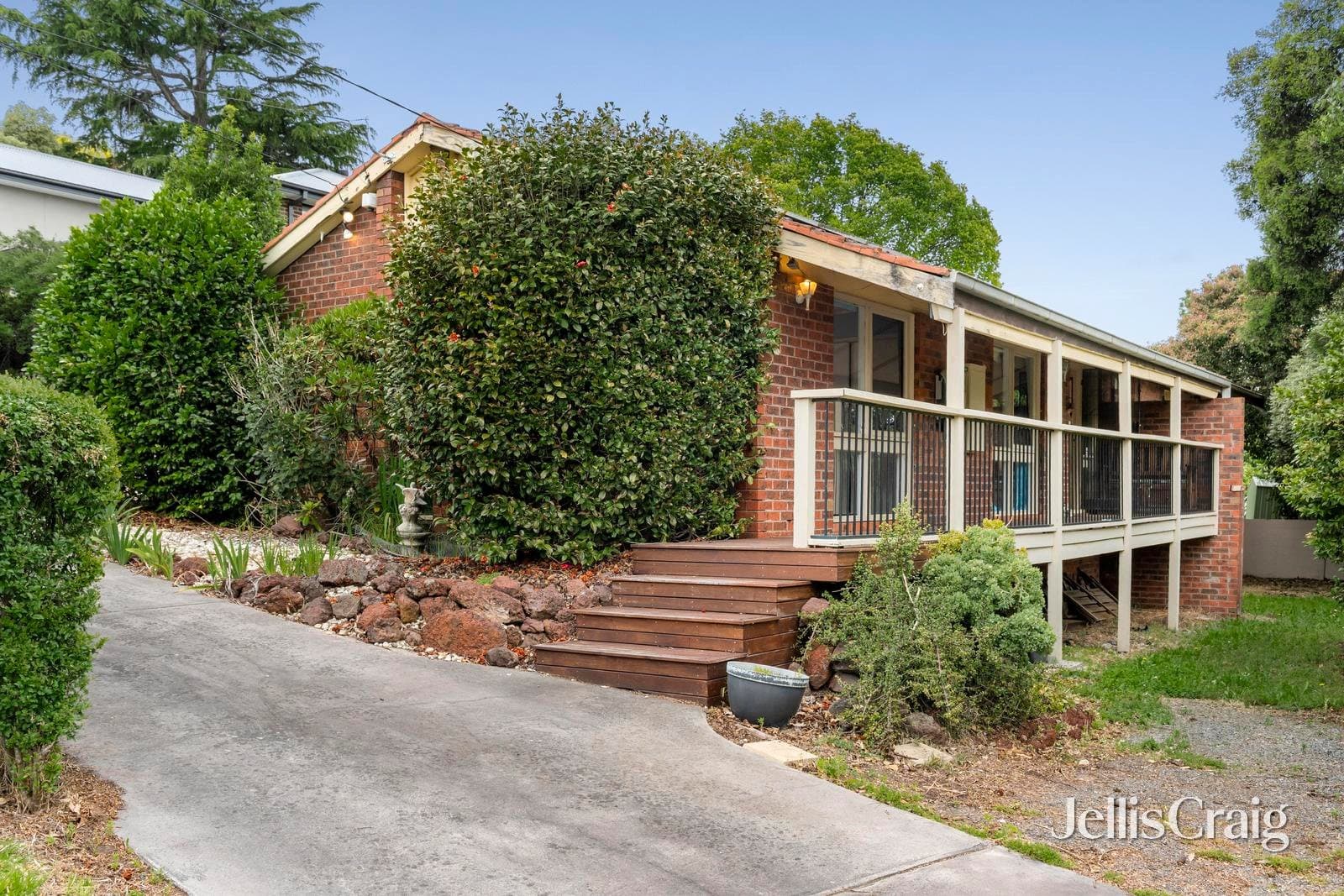42 Old Kent Road, Mooroolbark, Mooroolbark - Thumbnail 2