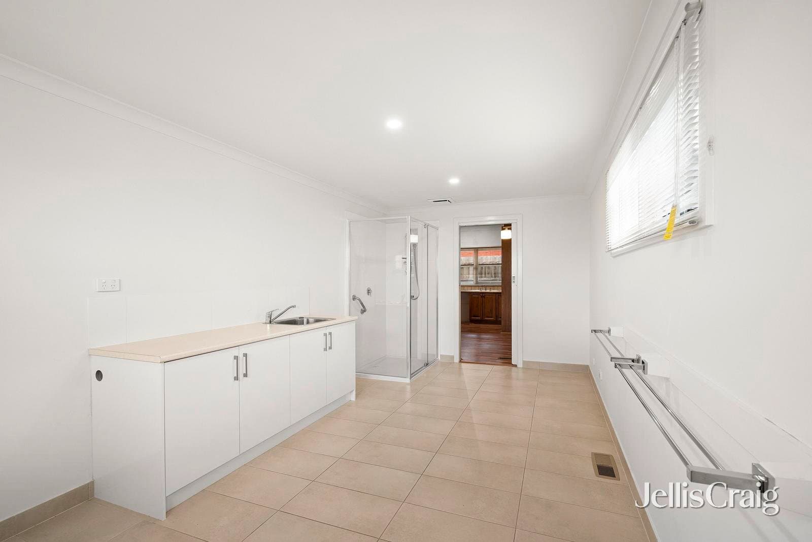 12 Elizabeth Street, Croydon, Croydon - Thumbnail 8