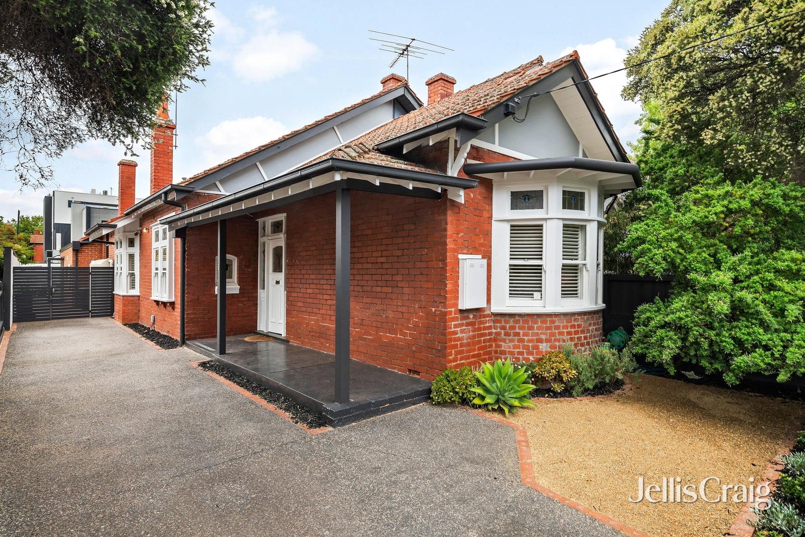 5 Hartpury Avenue, Elwood, Elwood - Thumbnail 2