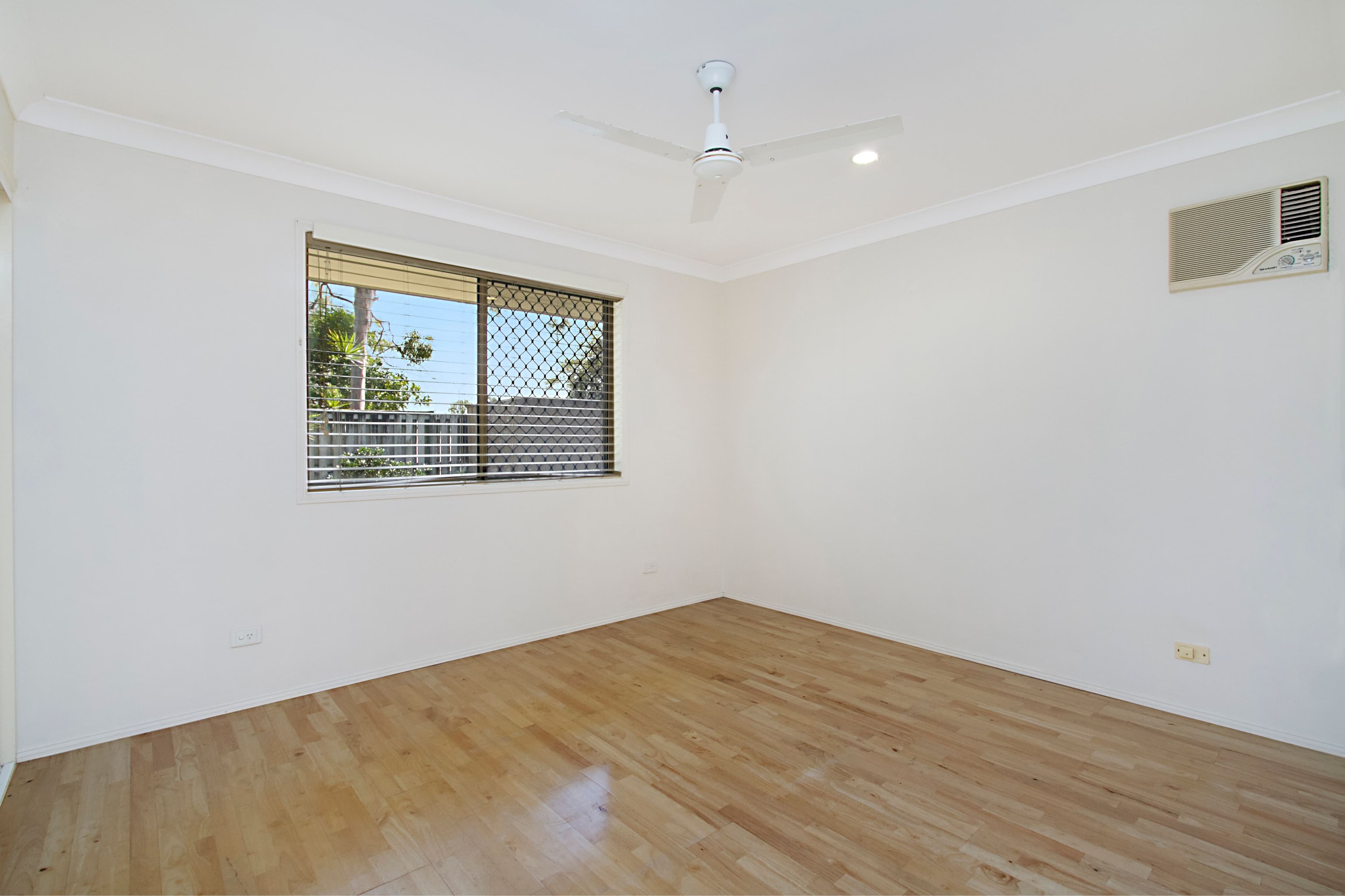 44 Montezuma Drive, Burleigh Waters QLD 4220, Burleigh Waters - Thumbnail 7