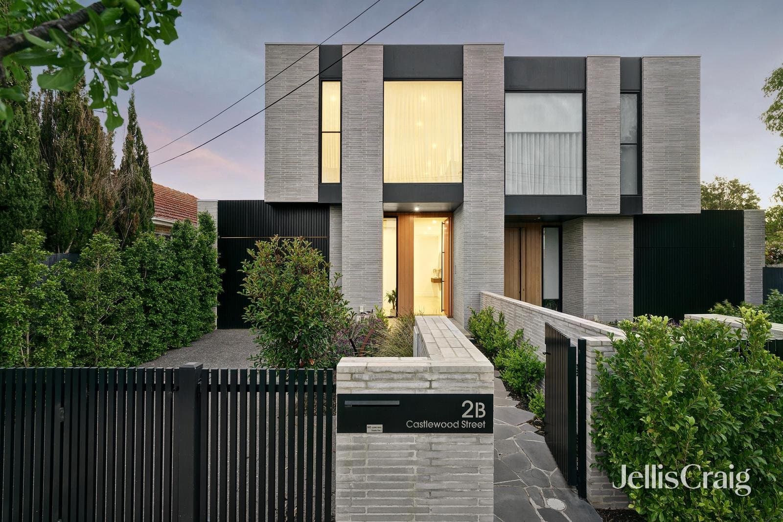 2b Castlewood Street, Bentleigh East, Bentleigh East - Thumbnail 2