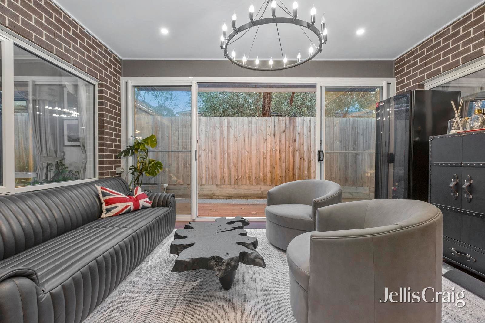 11 Aitchison Court, Glen Waverley, Glen Waverley - Thumbnail 8