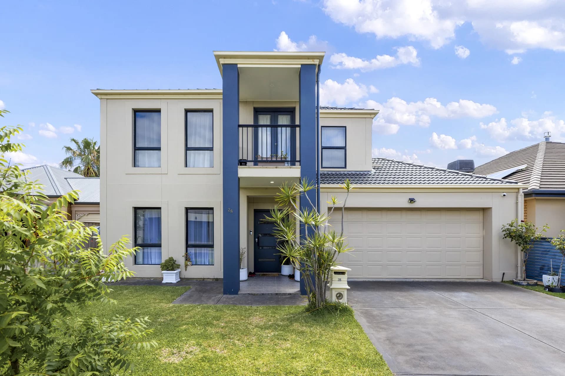 28  Mapleton Circuit, Mawson Lakes - Image 1