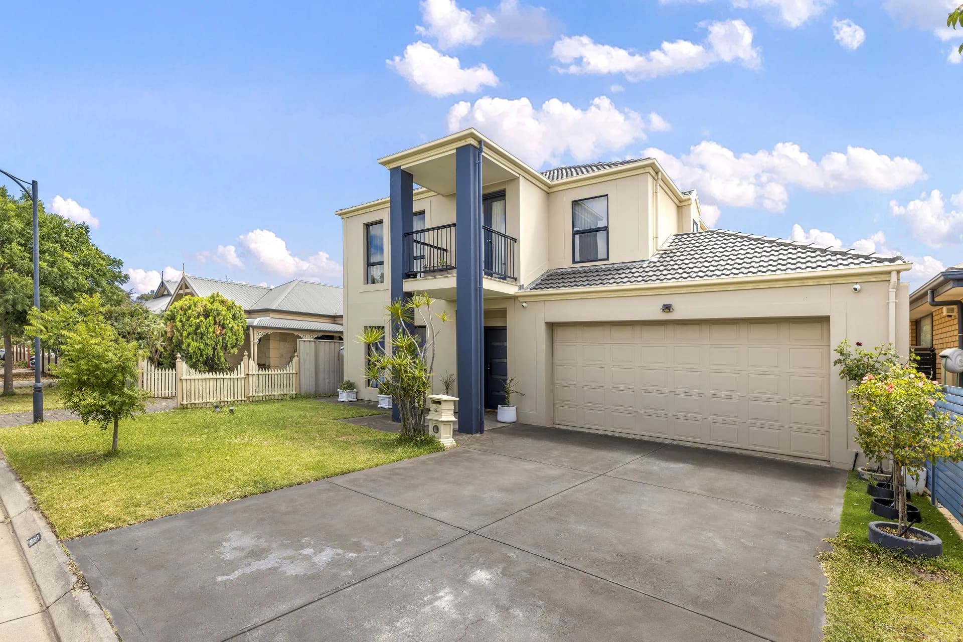 28  Mapleton Circuit, Mawson Lakes - Thumbnail 2