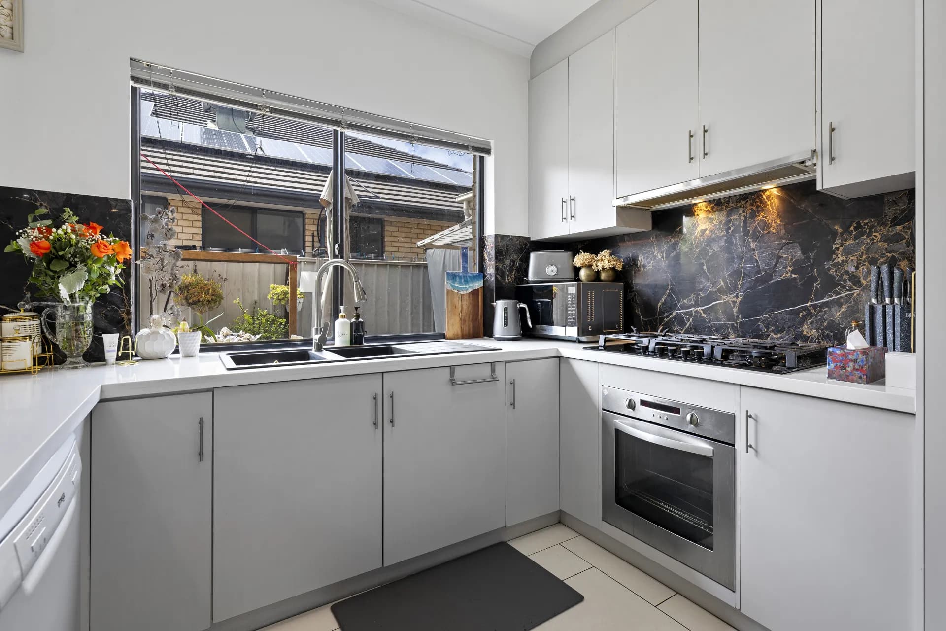 28  Mapleton Circuit, Mawson Lakes - Thumbnail 7