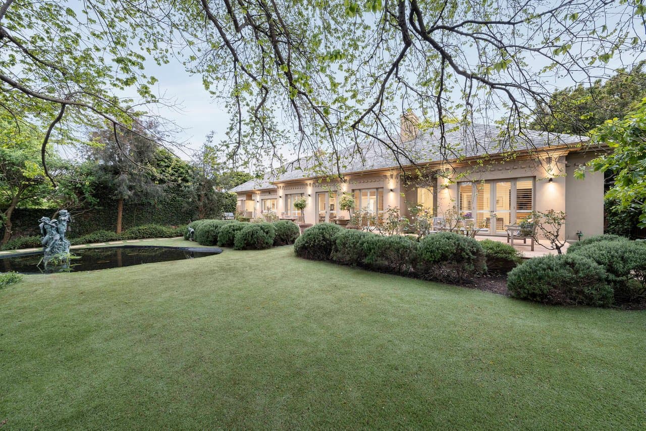 5 Montrose Court, Toorak, VIC 3142, Toorak - Image 1