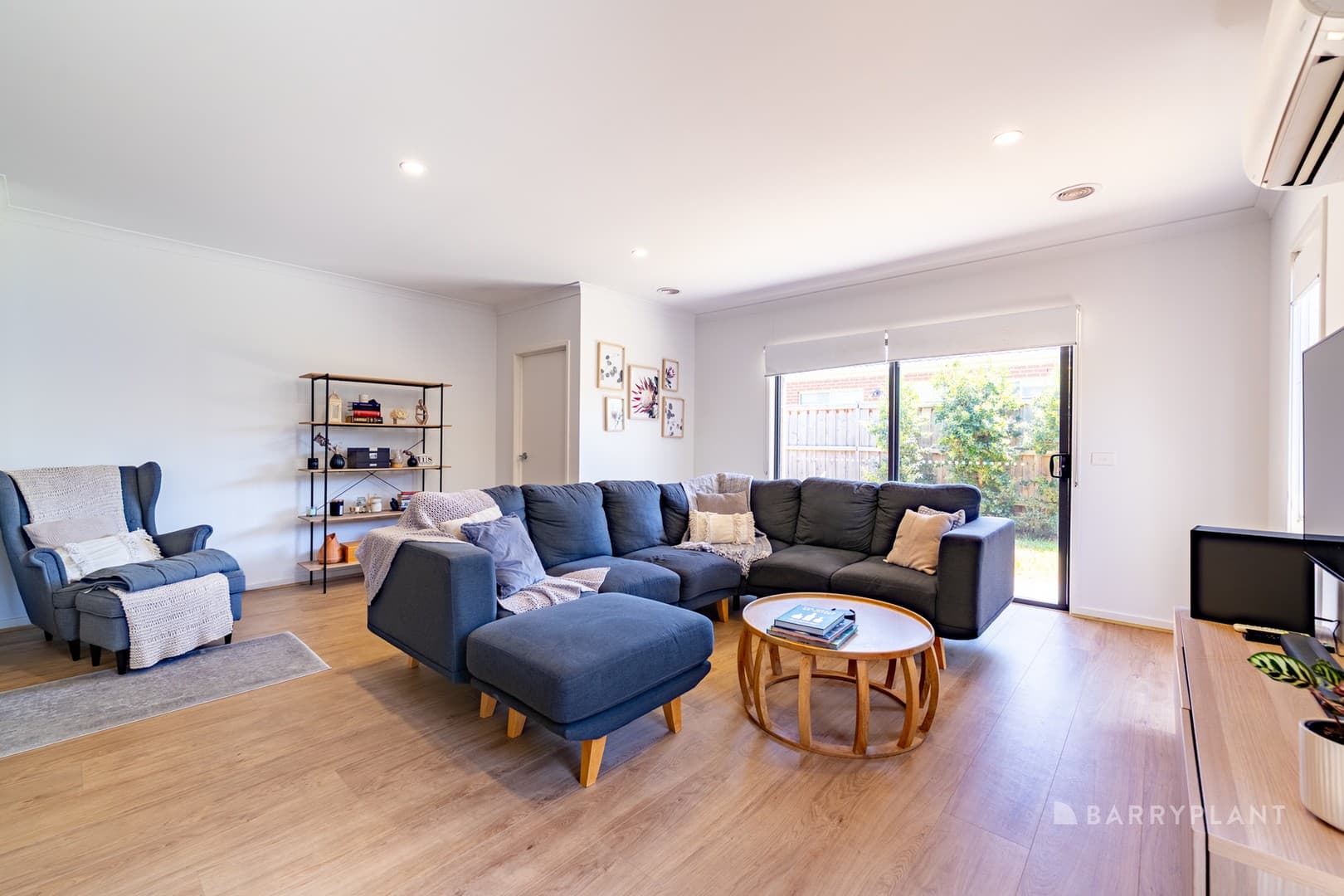 17 Emberley Street, Wollert, VIC 3750, Wollert - Thumbnail 2