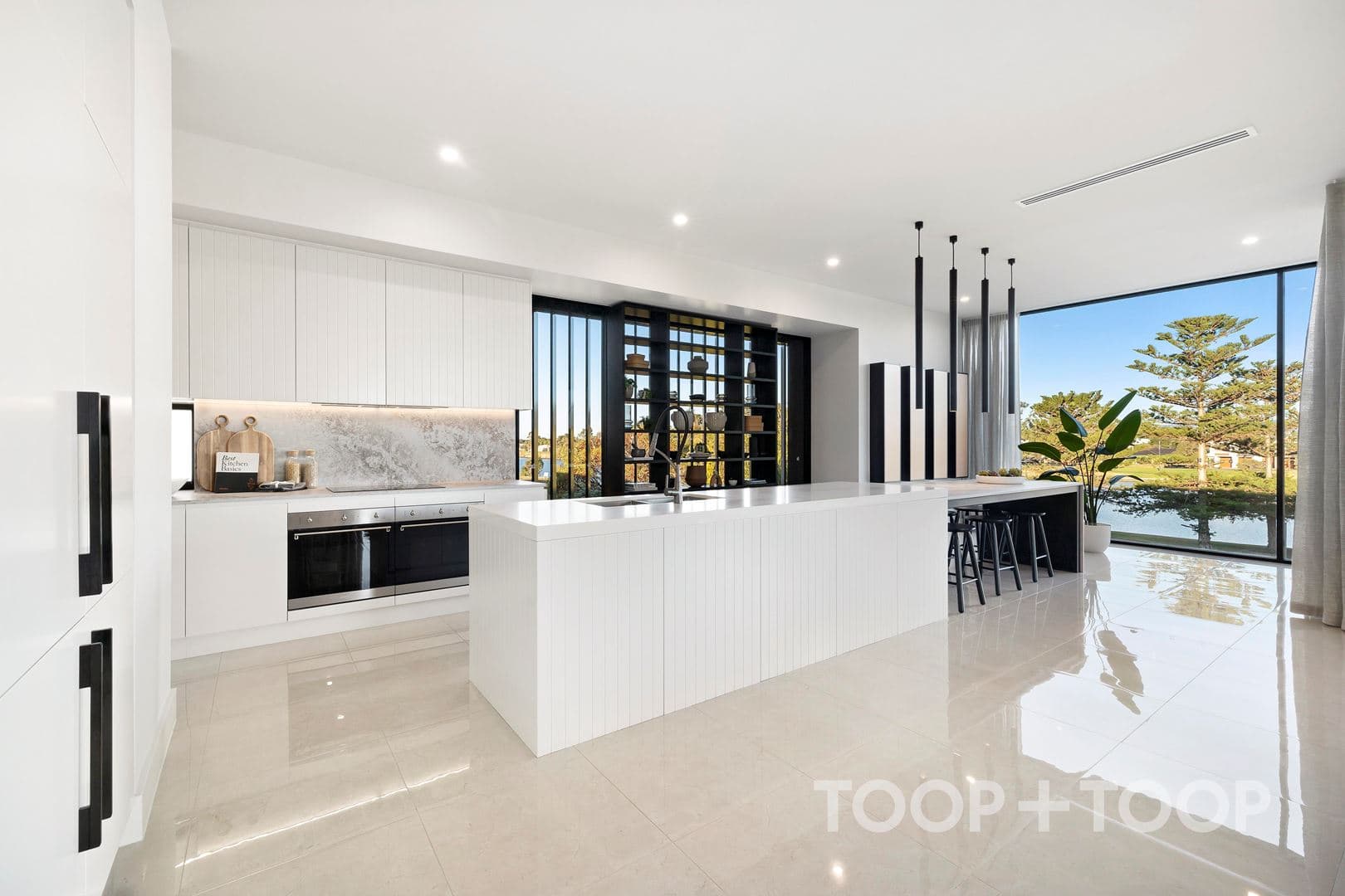 26 Patawalonga Frontage, Glenelg North SA 5045, Glenelg North - Thumbnail 7