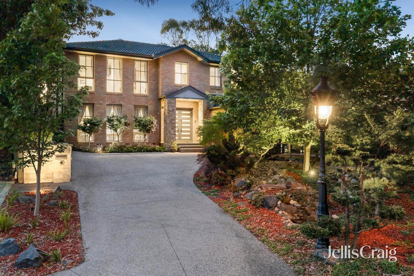 6 Bayles Court, Donvale, Donvale - Thumbnail 2