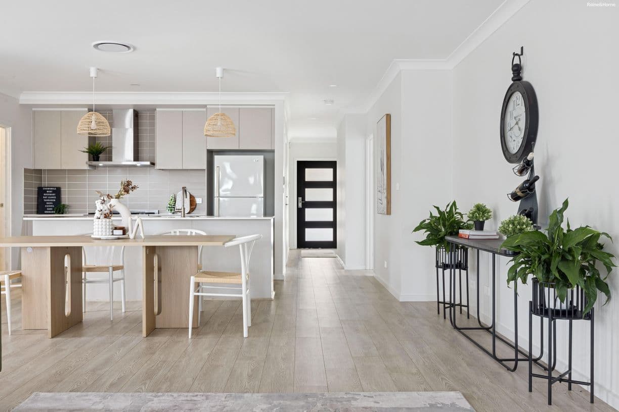 12 Brooke Way, Sunshine Bay, NSW 2536, Sunshine Bay - Thumbnail 2