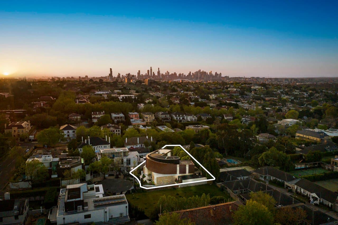 4-5 Myvore Court, Toorak, VIC 3142, Toorak - Thumbnail 2