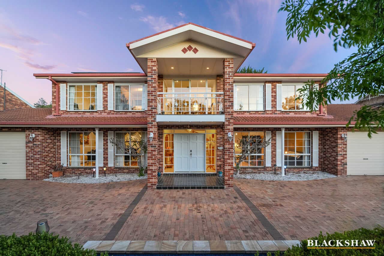42 Pindari Crescent, O'Malley, O'Malley - Image 1