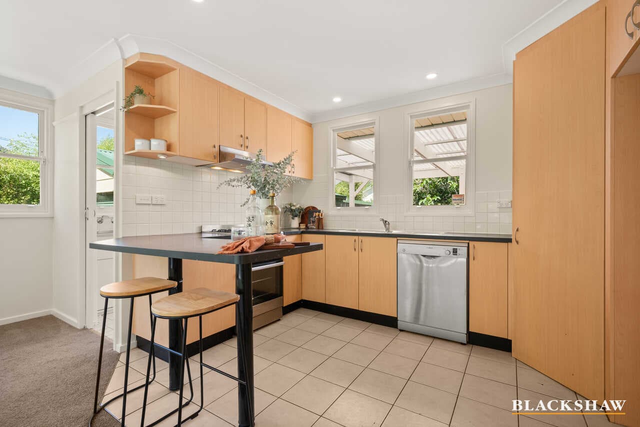 12  Bundeela Street, Narrabundah, Narrabundah - Thumbnail 8