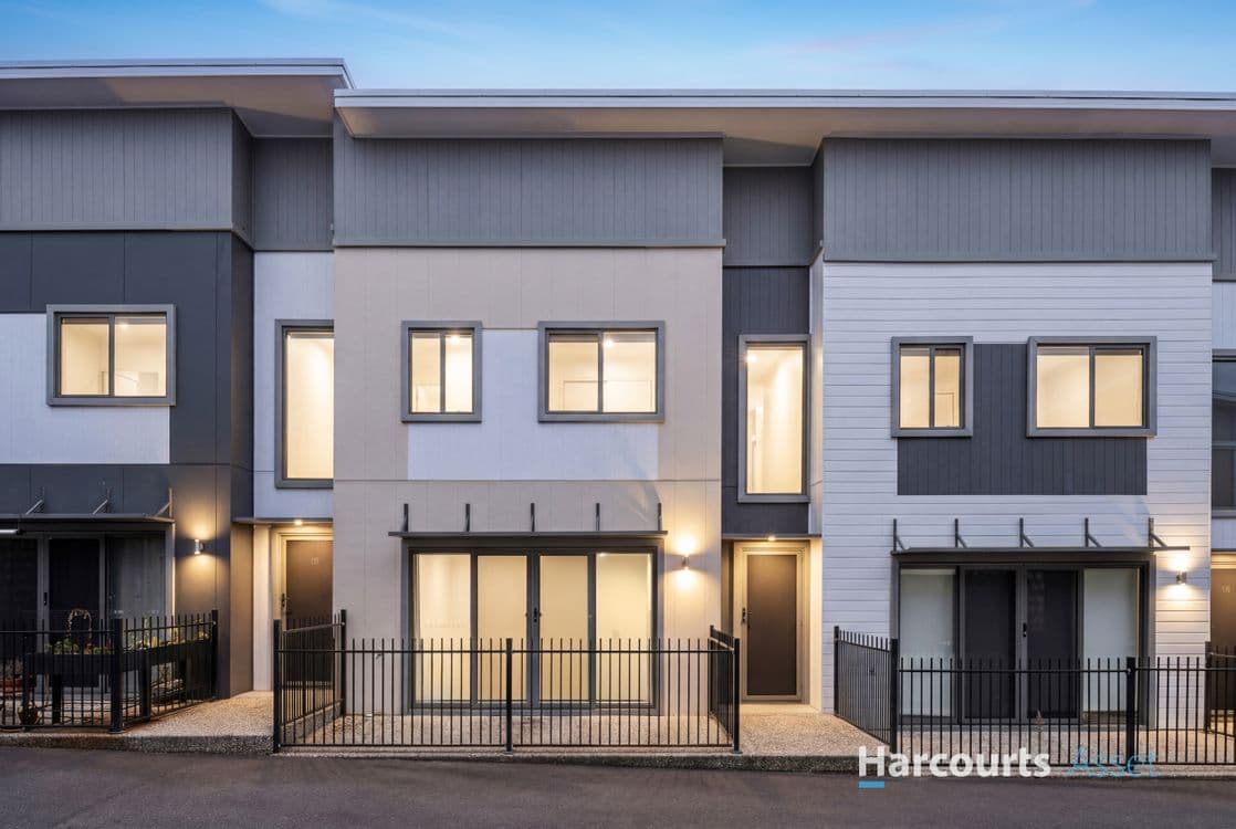 31/15-25 Waldron Street, YARRABILBA, QLD 4207, Yarrabilba - Image 1
