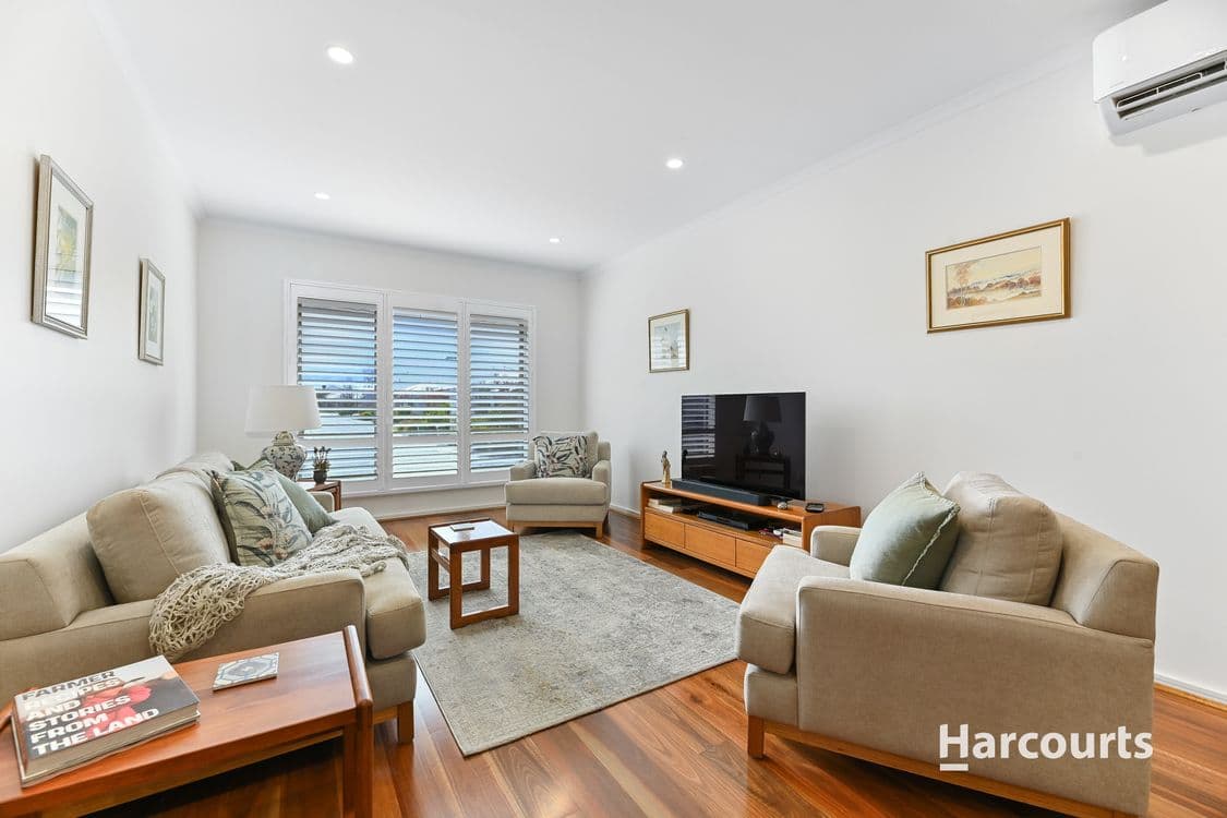77/10 Skylark Boulevard, Clyde North, VIC 3978, Clyde North - Thumbnail 2