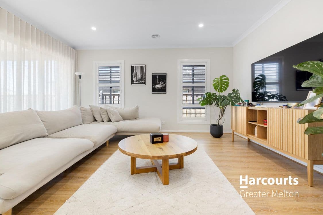 35 Bassett Avenue, WYNDHAM VALE, VIC 3024, Wyndham Vale - Thumbnail 2
