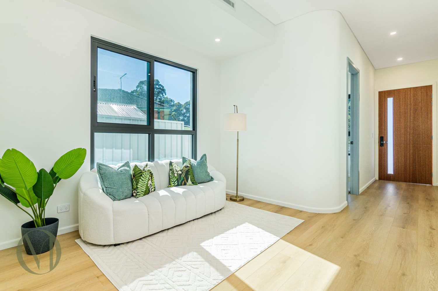 1A Charlotte Street, Dundas Valley, Dundas Valley - Thumbnail 2