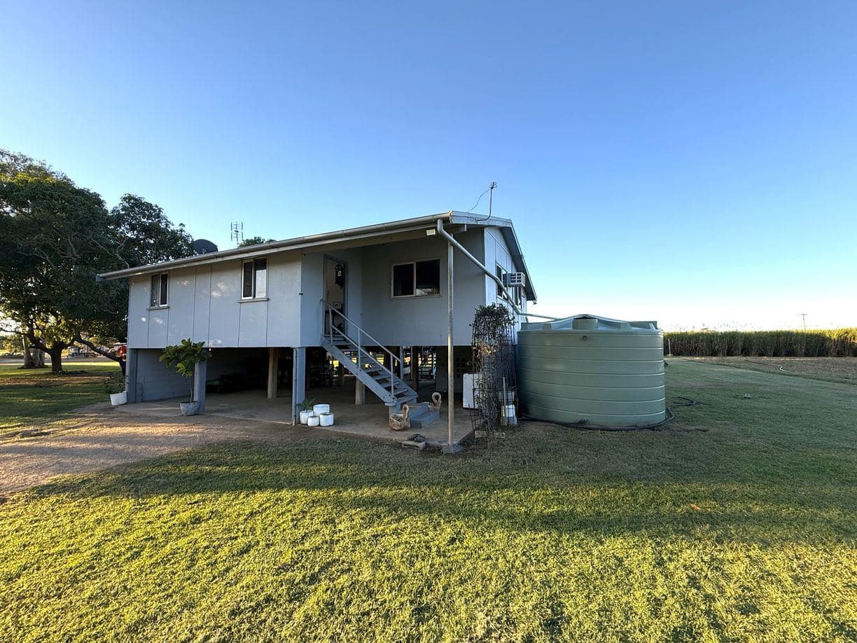 83 Butler Road, Jarvisfield, QLD 4807, Jarvisfield - Thumbnail 2
