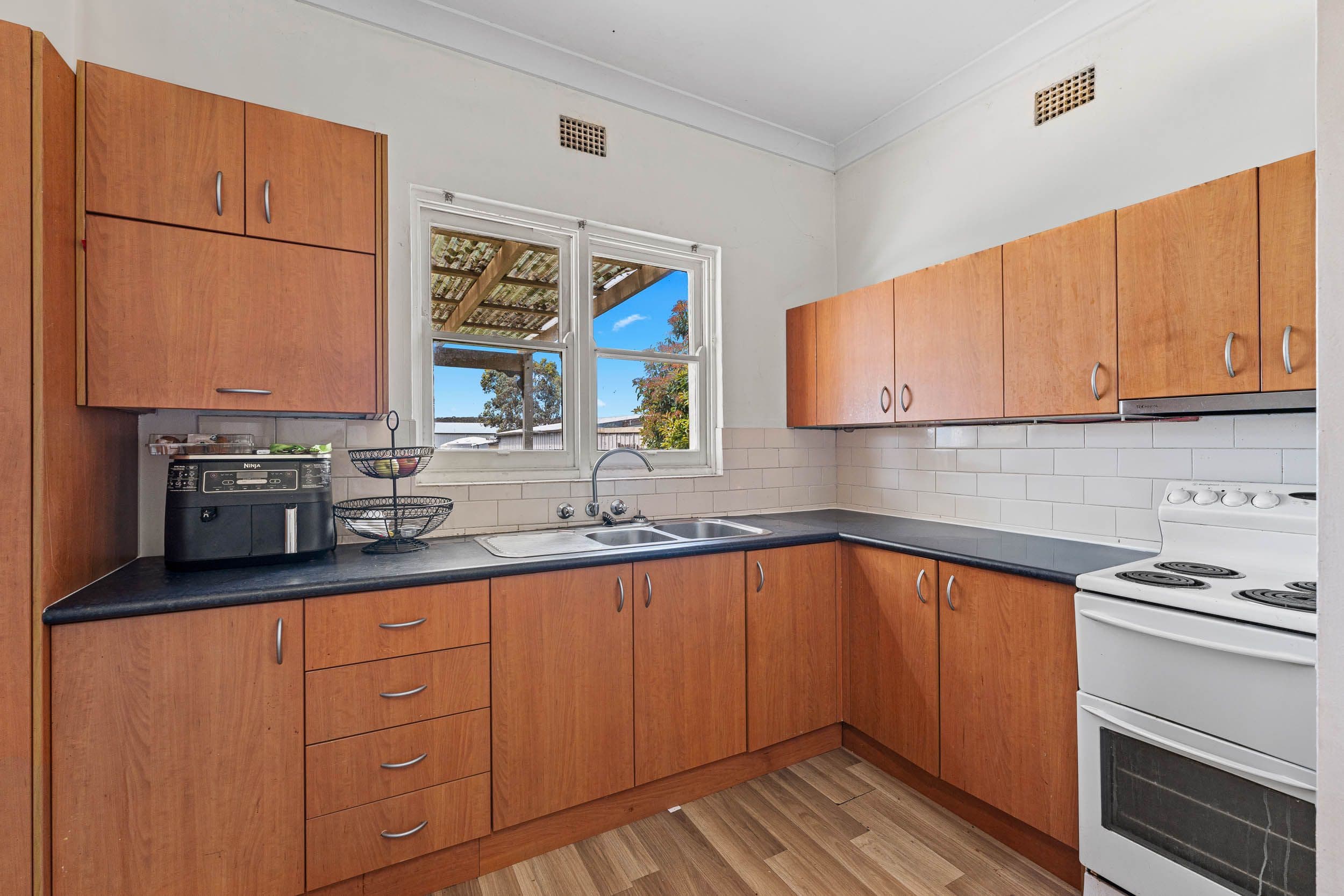121 Taralga Road, Goulburn NSW 2580, Goulburn - Thumbnail 2
