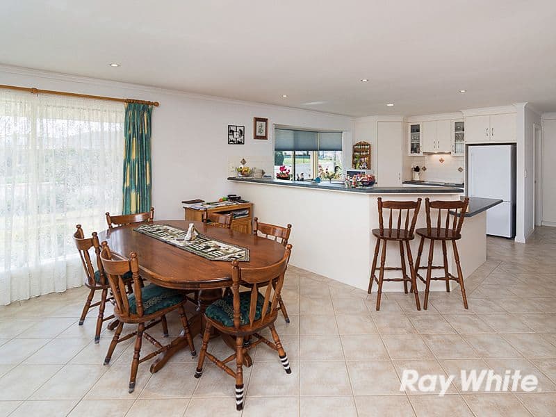 53 Strathmont Drive, Strathalbyn SA 5255, Strathalbyn - Thumbnail 5