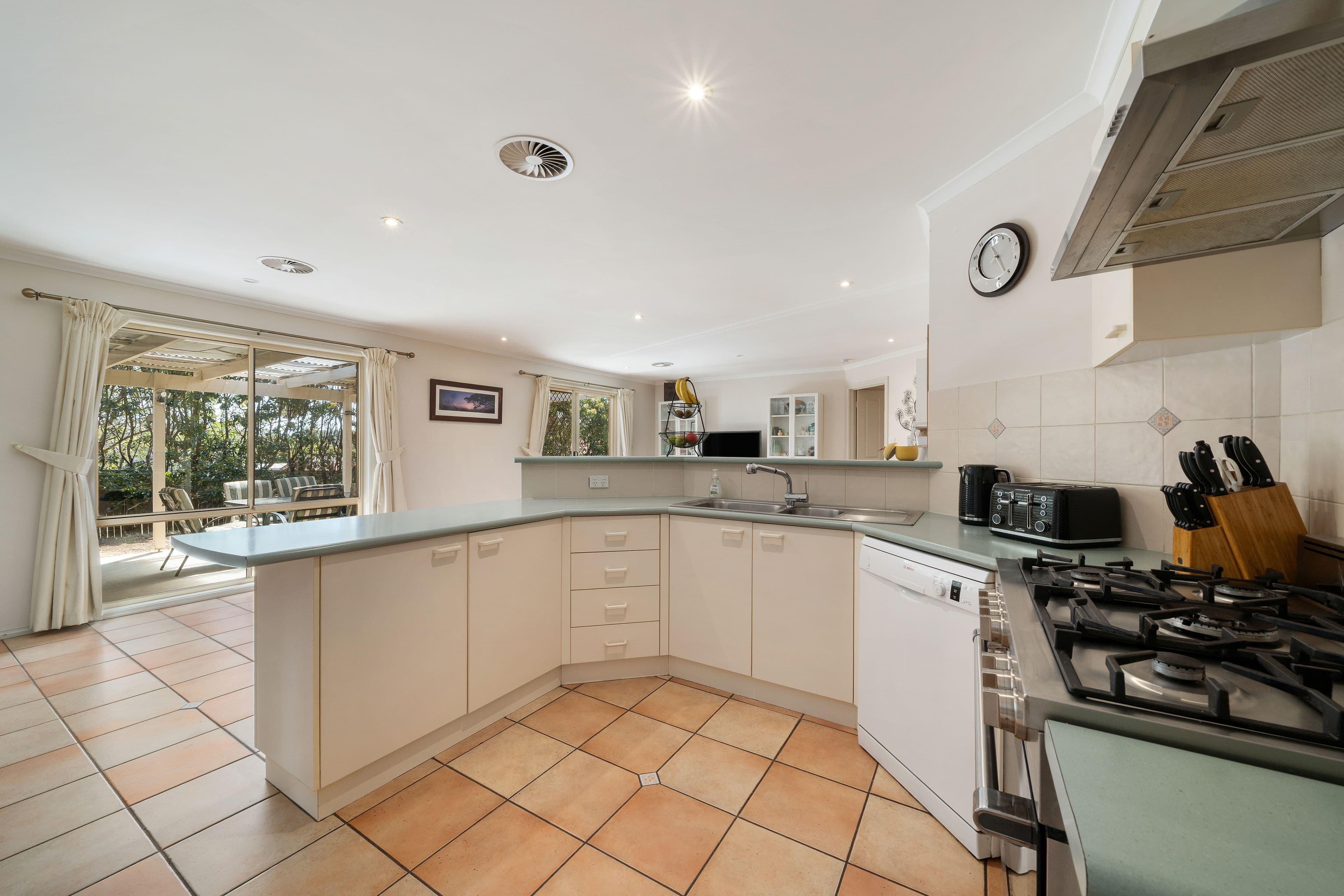 44 Allumba Street, Queanbeyan West NSW 2620, Queanbeyan West - Thumbnail 4