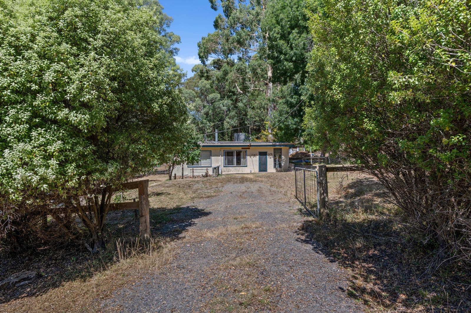 2 Finch Street, Sawmill Settlement VIC 3723, Sawmill Settlement - Image 1