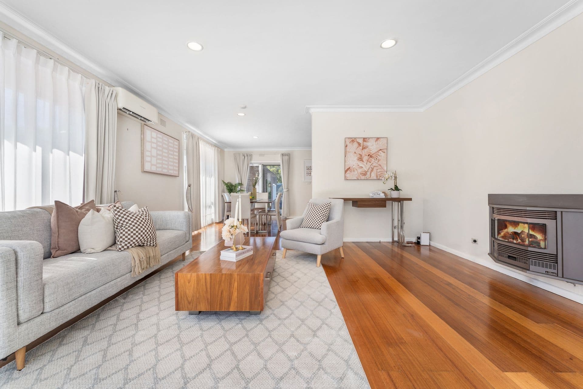 11 Weymar Street, Cheltenham - Thumbnail 2