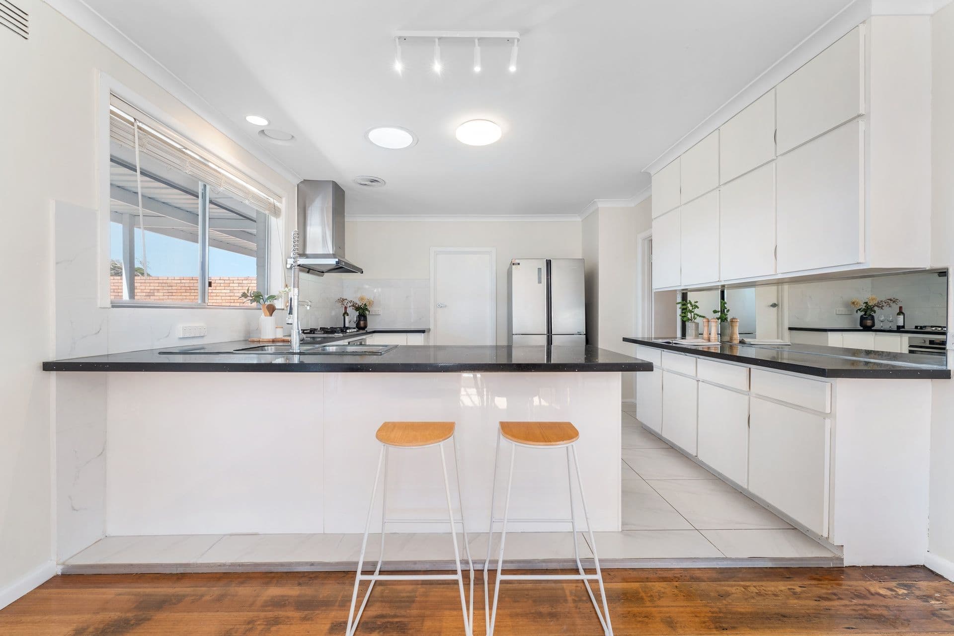 11 Weymar Street, Cheltenham - Thumbnail 4