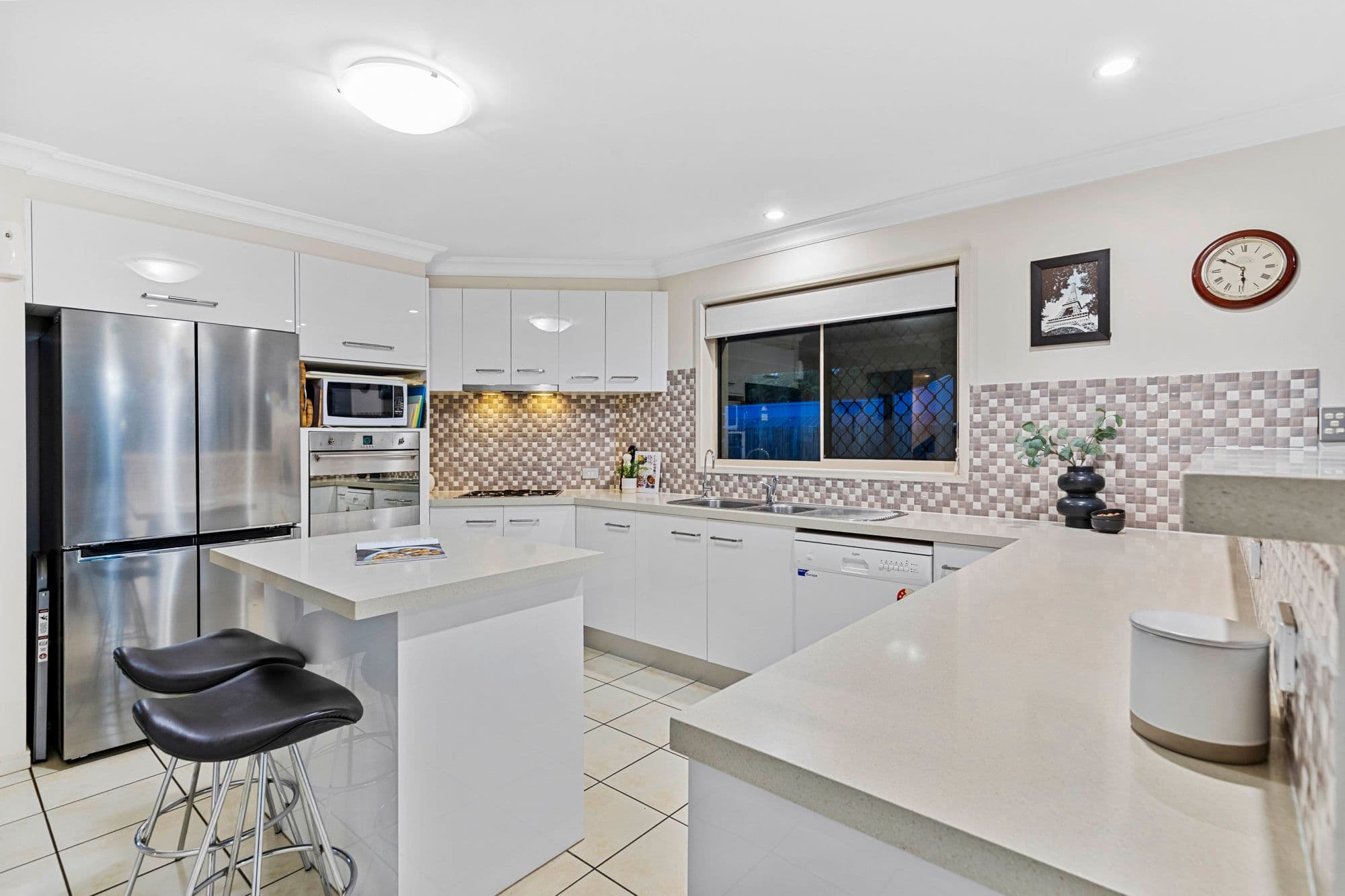 10 Corvus Drive, Cashmere QLD 4500, Cashmere - Thumbnail 5