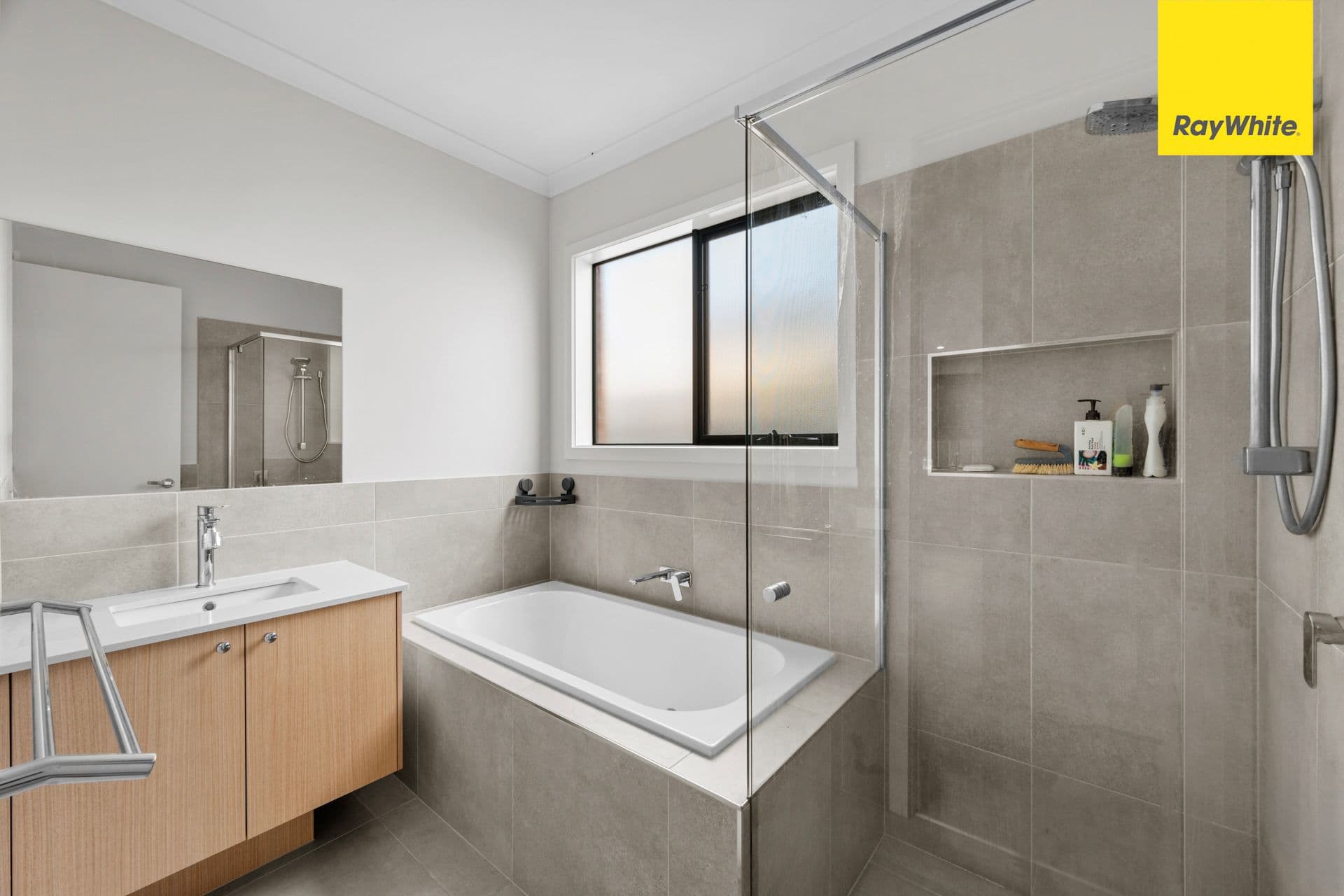 14 Glenard Avenue, Strathtulloh VIC 3338, Strathtulloh - Thumbnail 5