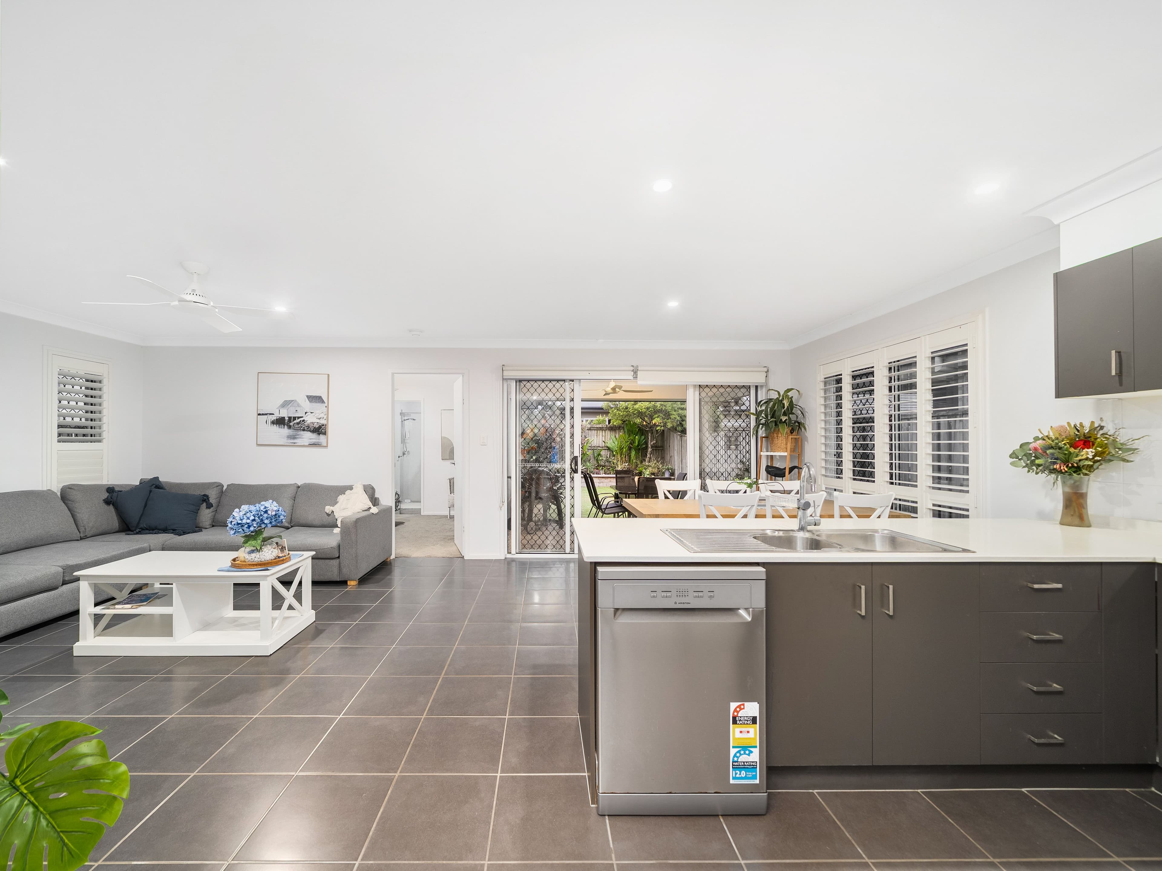 21 Riviera Crescent, North Lakes - Thumbnail 2