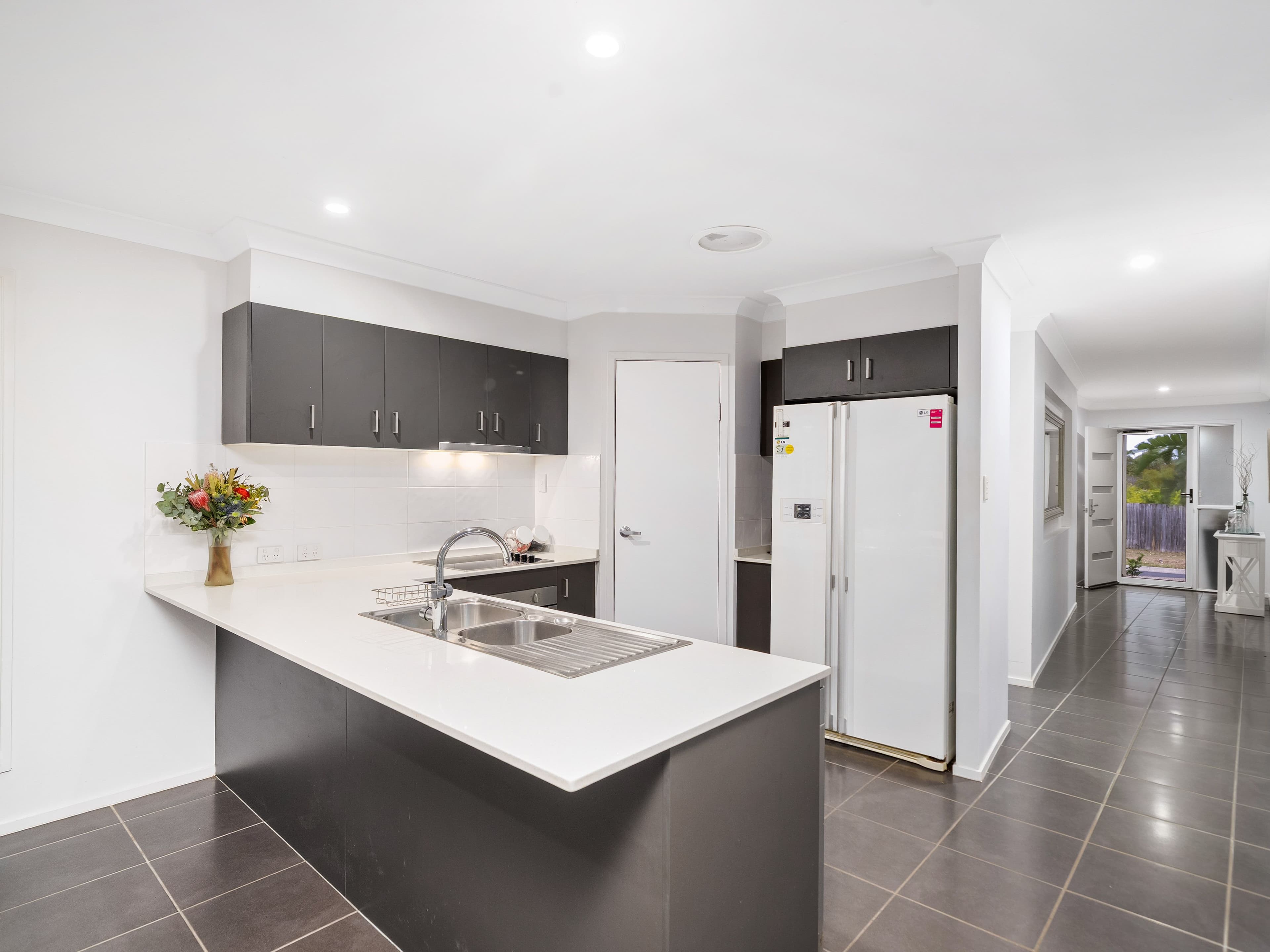 21 Riviera Crescent, North Lakes - Thumbnail 6