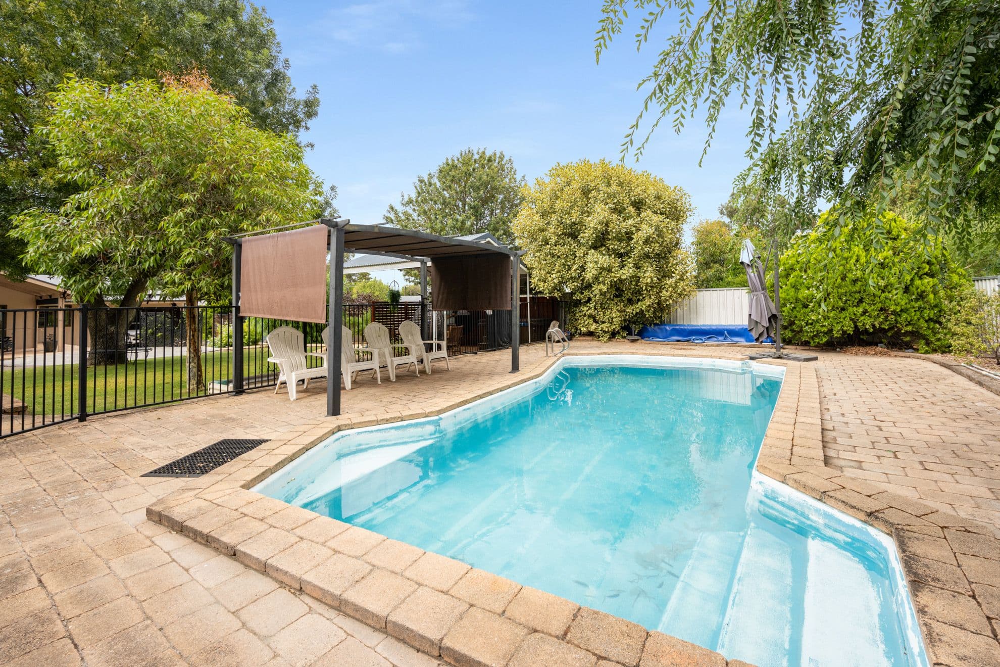 15 Lochiel Avenue, Naracoorte SA 5271, Naracoorte - Thumbnail 2
