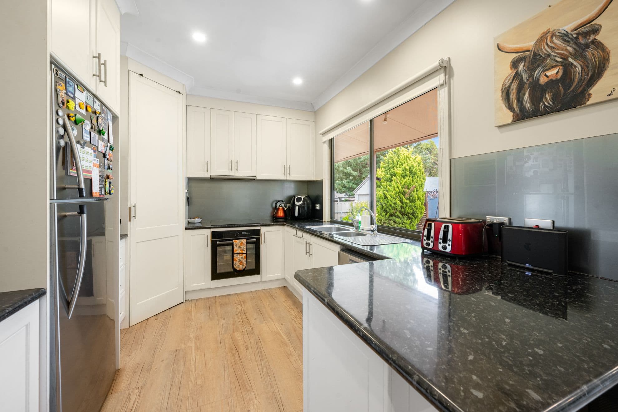 15 Lochiel Avenue, Naracoorte SA 5271, Naracoorte - Thumbnail 4