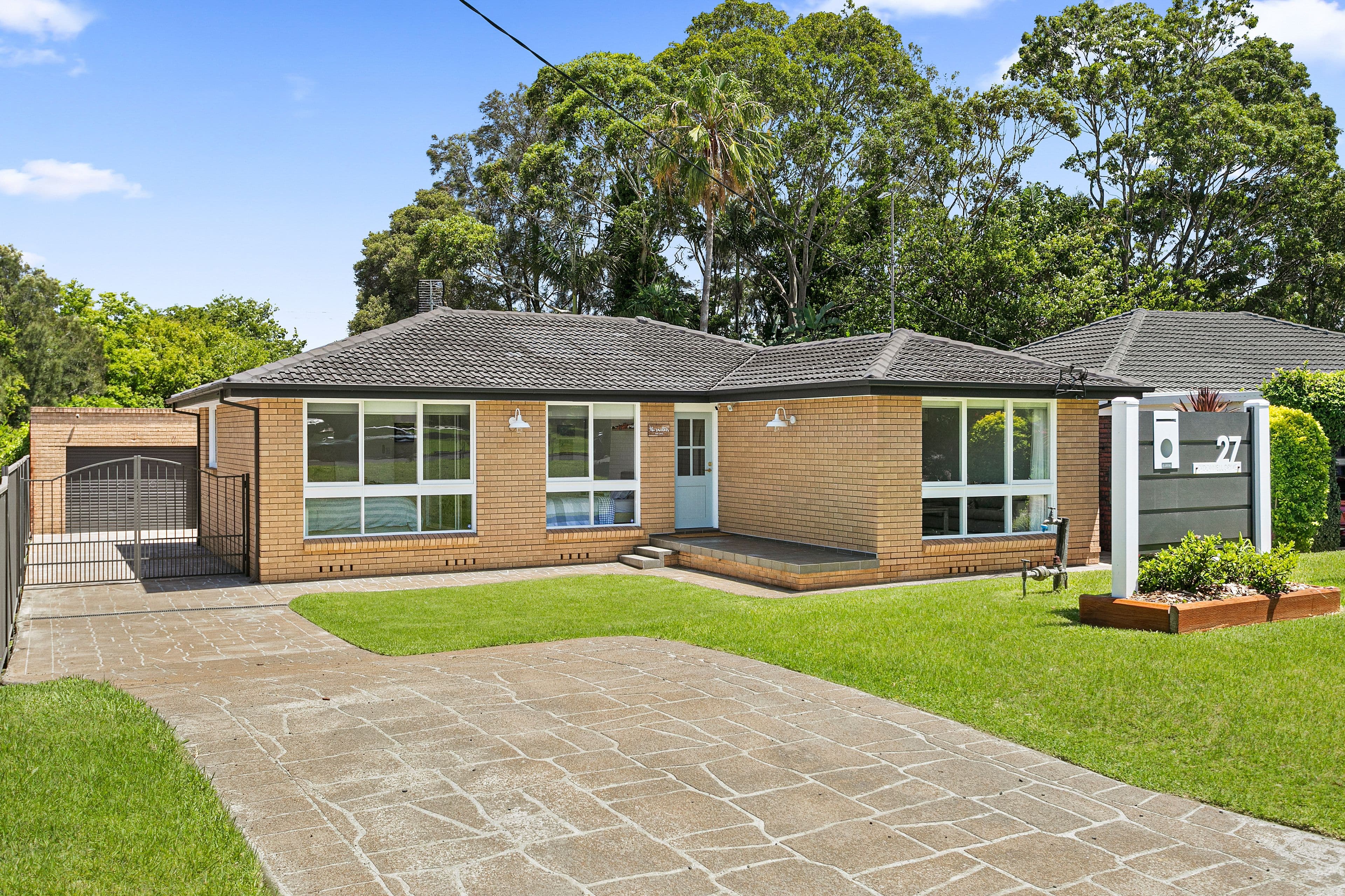 27 O'Donnell Drive, Figtree NSW 2525, Figtree - Image 1